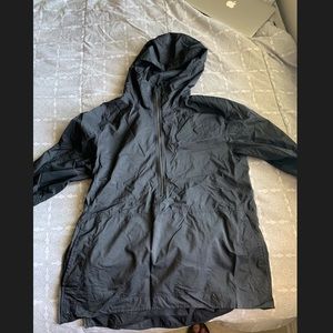 Lululemon wind breaker!